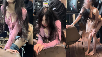 （原创）长得漂亮的女主播 都是在公司办公室被老板干的 上班时间偷情
